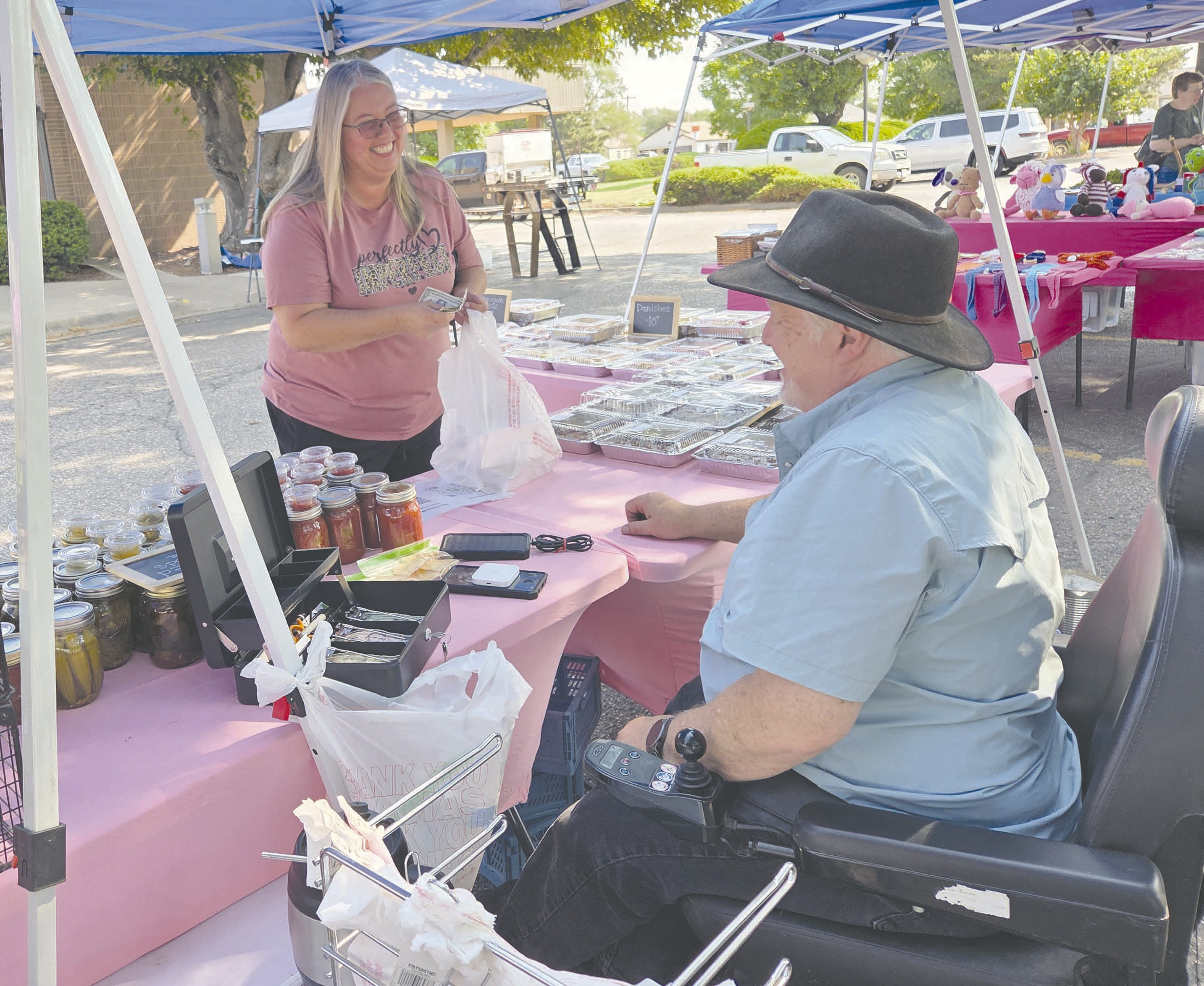 FARMERS MARKET ENDING THIS MONTH Local residents have been turning out for the Ochiltree County Farmers Market every Saturday for their pick of homemade bread and pastries, handmade crafts, metal and wood ornaments and gift, farm-fresh vegetables, and much more. But time is running out for those wanting to stop by; the last day of the Farmers Market this summer will be Saturday, Aug. 29.