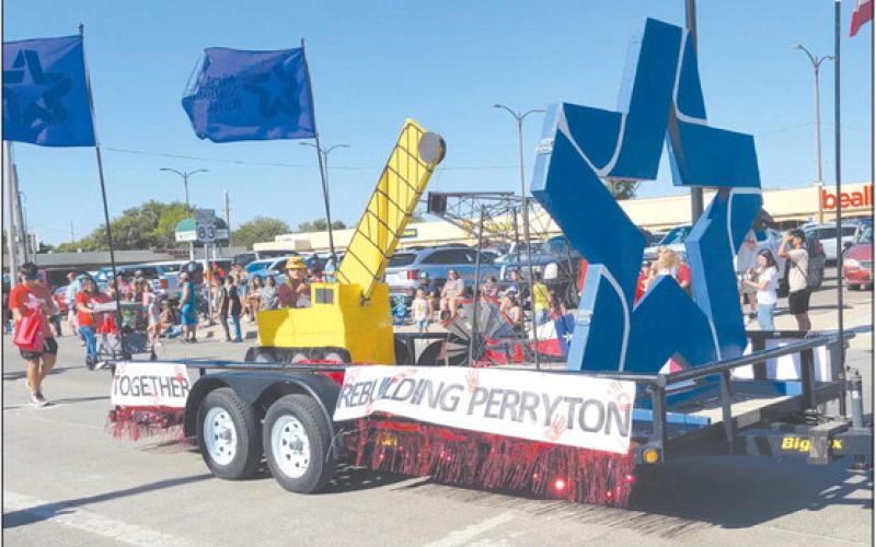 PARADE CHAMP - COMMERCIAL FLOAT