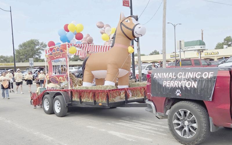 PARADE WINNERS - OUT OF THE ORDINARY
