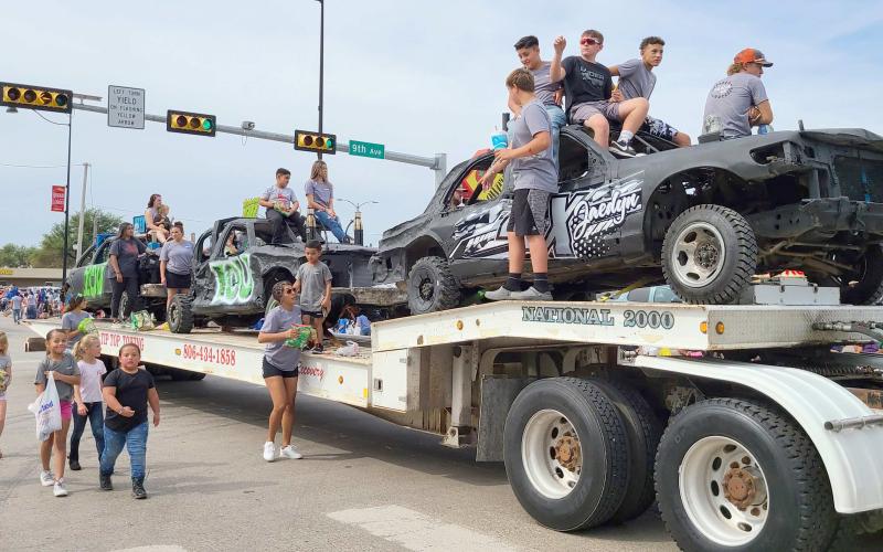 DEMOLITION DERBY PARADE WINNER— Main Street was lined with thousands of people on Aug. 20 who turned out to enjoy the annual Wheatheart of the Nation Celebration parade. The top prize in the parade’s Demolition Derby Cars category went to the IOU team.