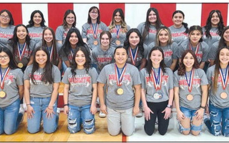POWERLIFTING TEAMS PLACE AT STATE COMPETITION