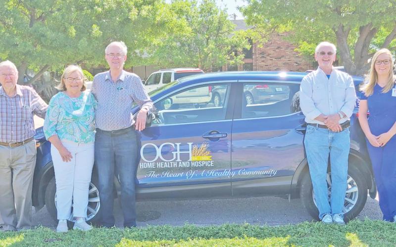 HOSPICE VOLUNTEERS ACQUIRE CAR FOR OGH STAFF