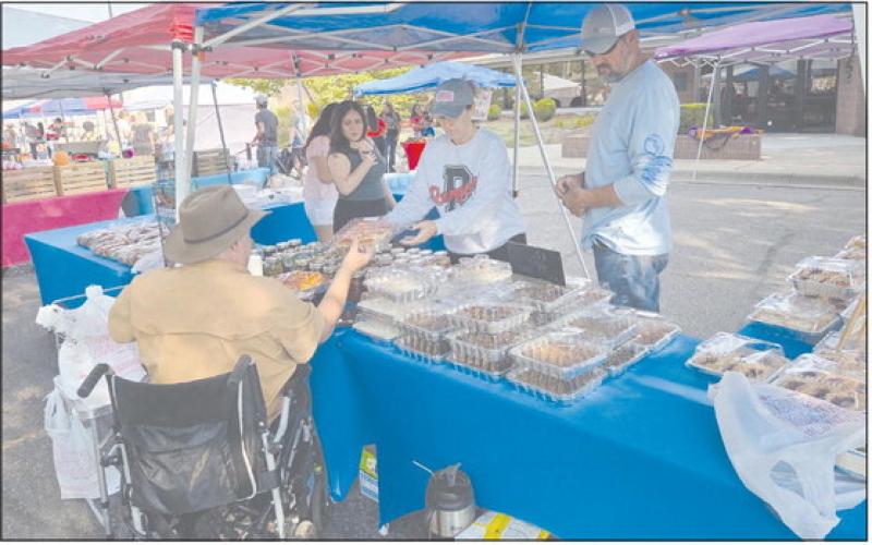 Local residents have been turning out for the Ochiltree County Farmers Market every Saturday for their pick of homemade bread and pastries, handmade crafts and quilts, farm-fresh vegetables, and much more. But time is running out for those wanting to stop by; the last day of the Farmers Market will be Saturday, Sept. 13.