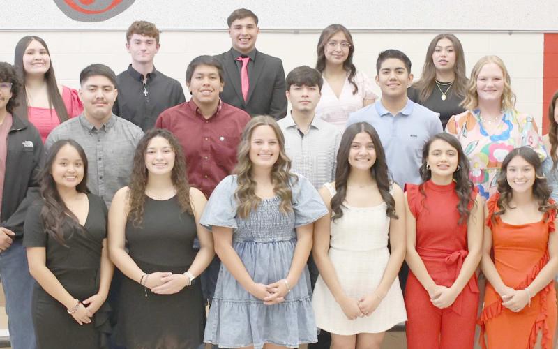 Perryton High School’s chapter of the National Honor Society inducted new members and recognized current members of the society. Current members include, from left, front row, Destiny Vasquez, Jocelyn Martinez, Maisy McGaughy, Lindsey Valenzuela, Evelyn Rodriguez, and Natalie Estrada; second row, Sergio Banda, Jaime Barron, Angel Becerril, Mason Carranza, Iram Castillo, Adlee Felix, and Sabrina Nyman; and back row, Alexa Hernandez, Conner Kitchens, Avaun Garcia, Zoe Olvera, and Lizett Villanueva.