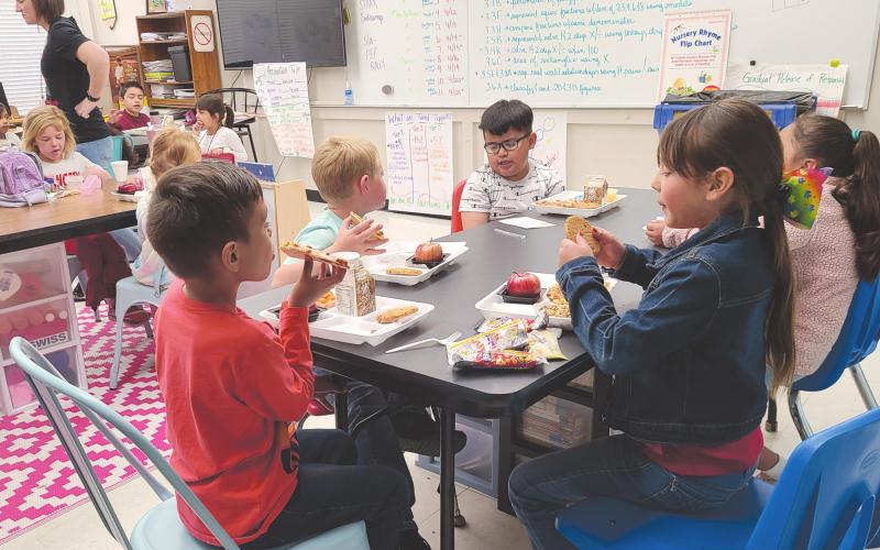 THE LUNCH BUNCH!