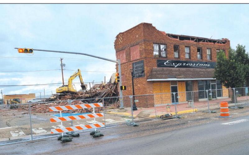 EXPRESSIONS DEMOLITION BEGINS