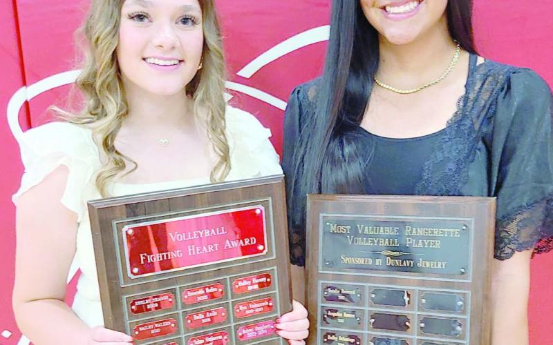 TOP HONORS FOR PHS VOLLEYBALL— Perryton High School’s volleyball team was honored at the Perryton High School All Sports Awards Banquet. Pictured are, from left, Aubrey Daugherty, winner of the Fighting Heart award, and Analia Loera Cervantes, MVP.