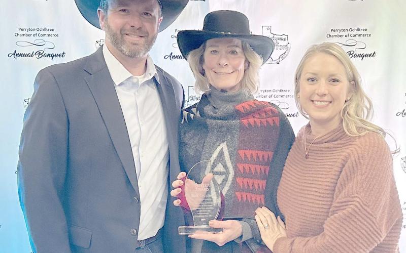 During the annual Perryton-Ochiltree Chamber of Commerce Annual Banquet on Feb. 20, the Pioneer Award, designed to recognize long-time outstanding service to the community, was presented to L. Kirk Courson, a longtime member of the Hospital Board who died last year. Pictured are members of Courson’s family; in the first photo, from left, Susan and Harold Courson; in the second photo, from left, Ryan Johnson, Krista Courson, and Halston Johnson.