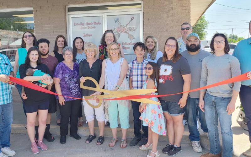 RIBBON CUTTING FOR CREATIVE COLLECTIONS BOUTIQUE