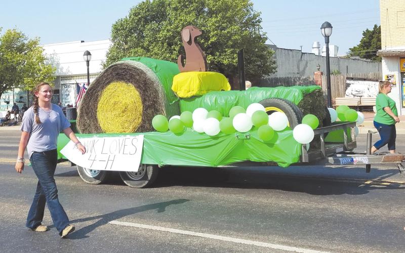 PARADE CHAMP – NON-PROFIT