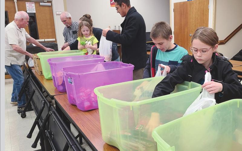 WORKING TOGETHER TO FEED HUNGRY KIDS