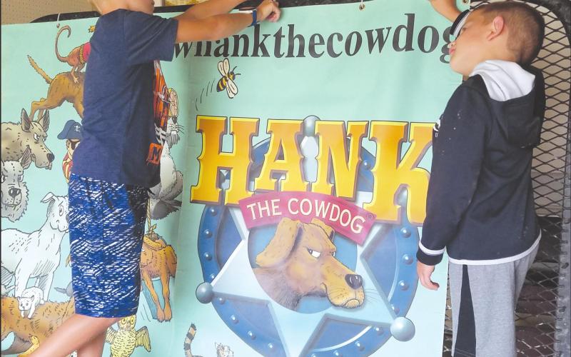 THEY’VE GOT A HANKERIN’ FOR A PARADE