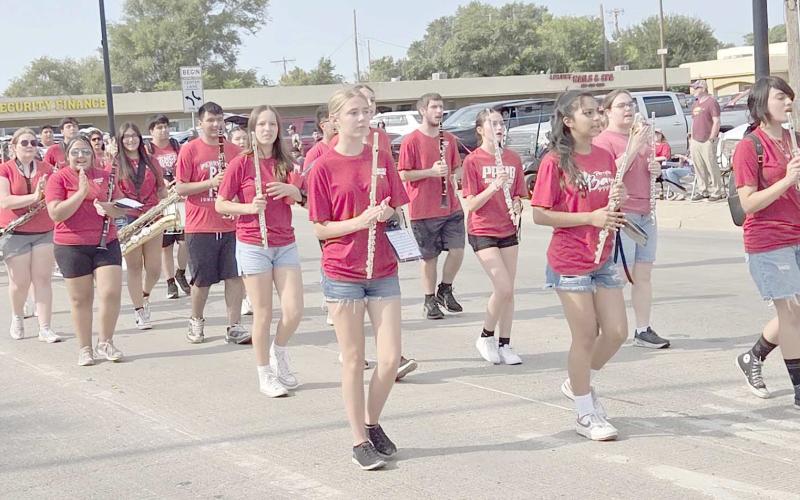 JUDGES’ CHOICE WINNERS— The annual Wheatheart of the Nation Celebration parade attracted residents from all over Ochiltree County on Saturday, Aug. 23 to enjoy the festivities. The winner of the Judges’ Choice Award was the Perryton High School marching band.