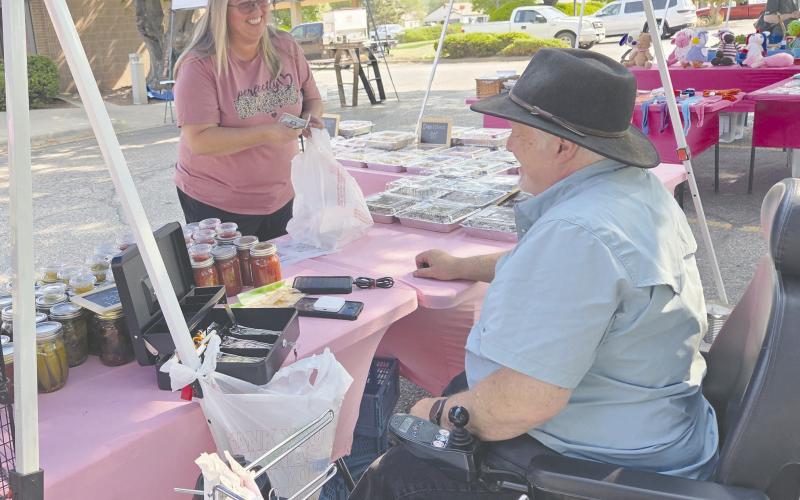 FARMERS MARKET ENDING THIS MONTH Local residents have been turning out for the Ochiltree County Farmers Market every Saturday for their pick of homemade bread and pastries, handmade crafts, metal and wood ornaments and gift, farm-fresh vegetables, and much more. But time is running out for those wanting to stop by; the last day of the Farmers Market this summer will be Saturday, Aug. 29.