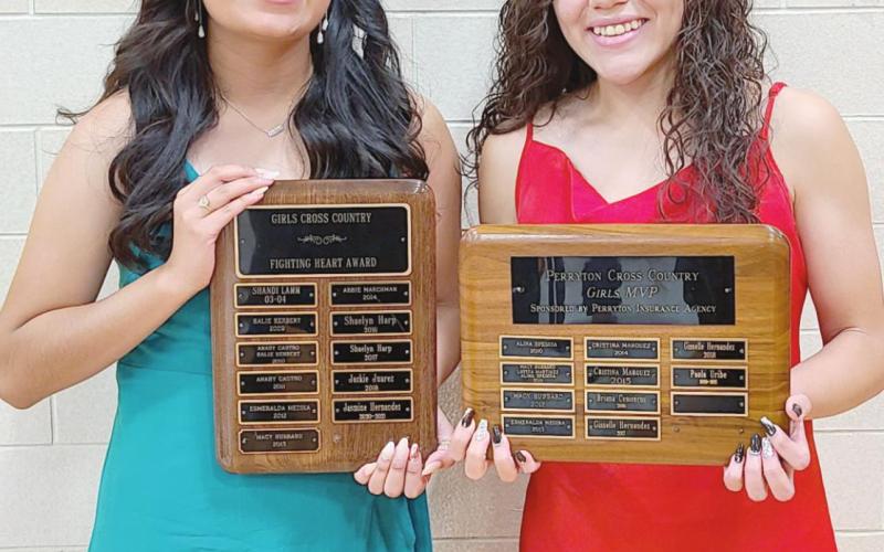 GIRLS CROSS COUNTRY GO THE DISTANCE—