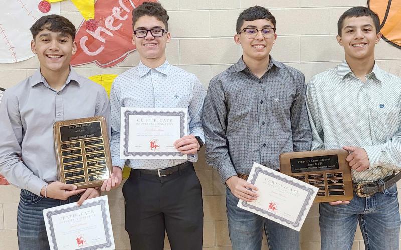 CROSS COUNTRY RUNNERS WIN AWARDS