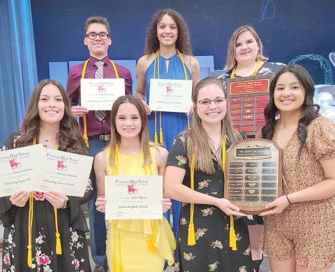 OUTSTANDING ACADEMICS HONOREES