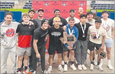 STATE CHAMPS! The Ranger powerlifting team won the state 4A powerlifting championship, and also had a state individual champion, Johnny Becerril. Pictured are first row, from left, Edgar Ramos, Sam DeSantiago (manager), Fabian Espino, Geo Ochoa, Angel Flores, Christian Nas and Jonathan Becerril; and second row, Angel Becerril (manager), Uri Munoz (manager, Juan Alvarez, Dalton L’Esperance, Rodolfo Delgado, Javier Martinez and Coach Casey Arruda.