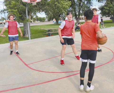 HOOPSTERS AT THE PARK