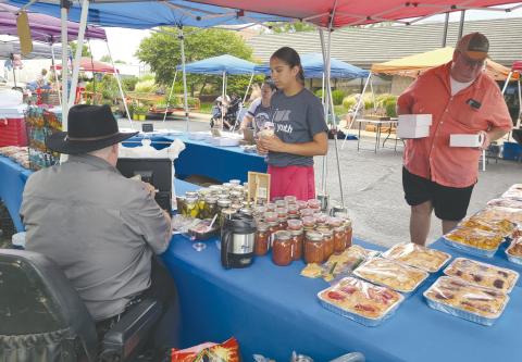 Local county residents are turning out for the Ochiltree County Farmers Market every Saturday for their pick of farm-fresh vegetables, homemade bread and pastries, and handmade crafts and quilts. The Farmers Market will be open in the Perryton National Bank parking lot from 8 a.m. to 1 p.m. every Saturday through mid-September.