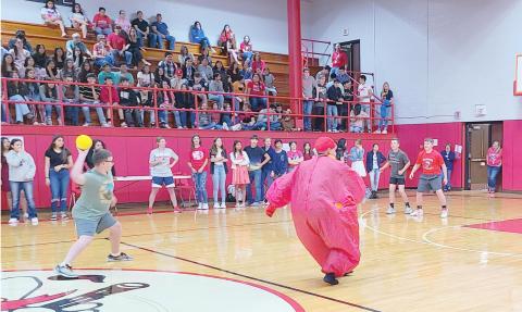 EXTREME DODGEBALL