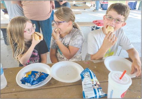 4-H AND HOT DOGS