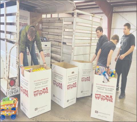 Toys For Tots volunteers were hard at work last week getting toys ready for distribution. The annual tradition focuses on making sure that children in Ochiltree County are able to get toys and gifts for the holiday season. Volunteers worked Thursday evening to unload hundreds of toys and get them organized at the Ochiltree County Expo Center, with distribution happening over the weekend.