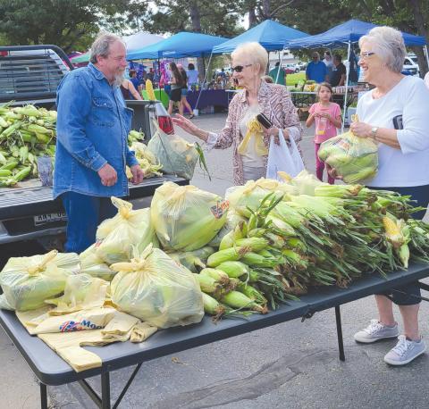LAST DAYS OF FARMERS MARKET