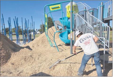 MURPHY PARK PLAYGROUND CONSTRUCTION UNDERWAY