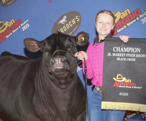 SCHICKEDANZ EARNS AWARD AT SAN ANTONIO LIVESTOCK SHOW— Ochiltree County 4-H member Sydney Schickedanz exhibited the Breed Champion Black Cross Steer at the San Antonio Livestock Show on Feb. 21. There were 120 steers shown in her division and approximately 1,400 steers in the entire show. Schickedanz is the daughter of Jason and Amber Schickedanz.