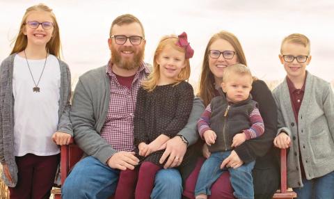 Kendall and Tiffany Harris with children Emmalyn, Madelyn, Jameson and Shaffer