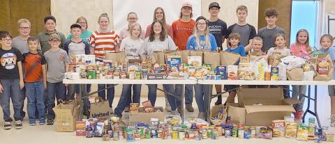 4-H FOOD DRIVE NETS ALMOST 600 ITEMS