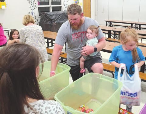 PACKING SNACKS WITH FAMILY