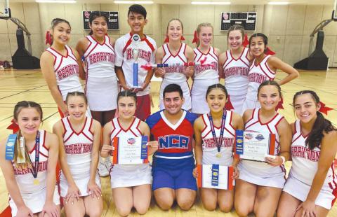 PHS CHEERLEADERS EARN AWARDS