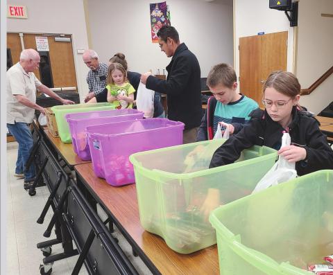 WORKING TOGETHER TO FEED HUNGRY KIDS