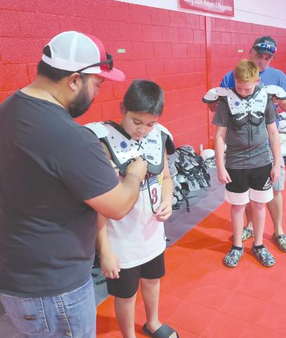 FOOTBALL FITTING