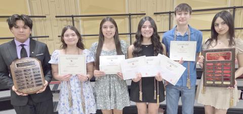 OUTSTANDING ACADEMICS HONOREES