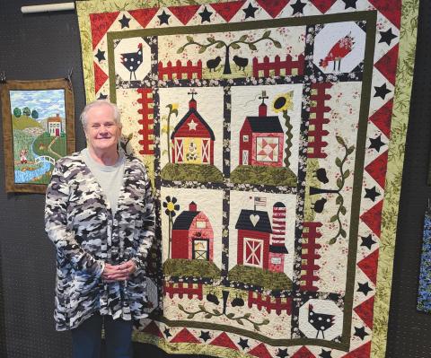 QUILT EXHIBIT AT MUSEUM