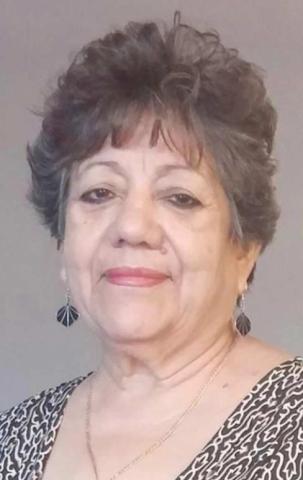 Consuelo Flores