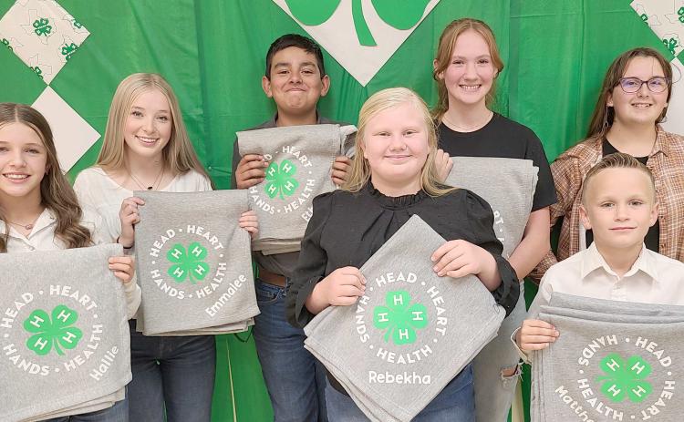 BEST EFFORT AWARDS—Ochiltree County 4-H held their annual awards ceremony Monday night at the Expo Center. Winners of the Best Effort Awards included, from left, Hallie Lopez, Emmalee Lopez, Ethan Flores, Rebekah Young, Remi Culwell, Matthew Oquin, and Grace Hampton. Not pictured are Nathan Knox, Darlee George, Lakyn Boxwell, Victoria Wright, Teaghan Morgan.