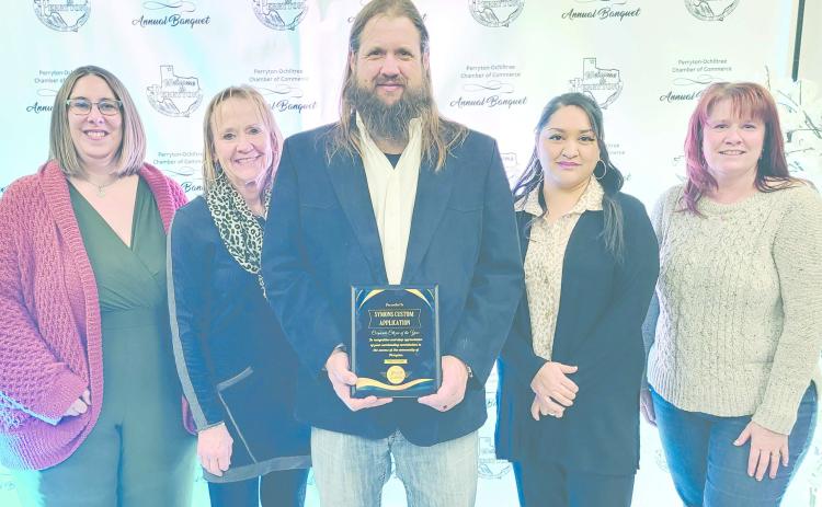 Symons Custom Application was named the Corporate Citizen of the Year by the Perryton-Ochiltree Chamber of Commerce during its annual banquet on Feb. 20. Pictured from left are Perryton-Ochiltree Chamber of Commerce Executive Director Crystal Richardson, presenter Pam Chisum, Jed Symons, Teresa Castillo, and presenter Heather Dumcum.