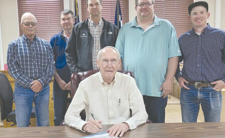 JUDGE SIGNS SOIL AND WATER STEWARDSHIP PROCLAMATION