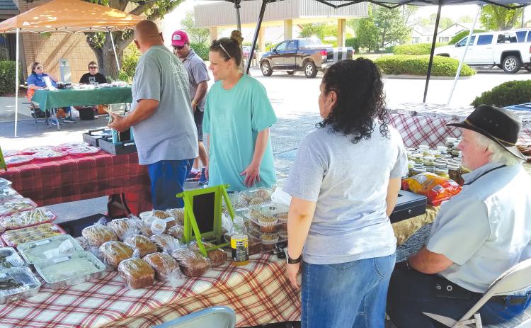 FOOD, FRIENDS, AND MORE