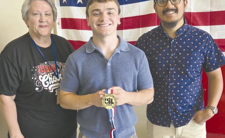 DE SANTIAGO NAMED OUTSTANDING PERFORMER