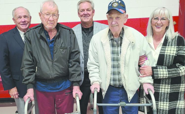 PHS HOLDS ANNUAL VETERANS DAY PROGRAM Perryton High School’s annual Veterans Day program brought together veterans from recent campaigns in the Middle East all the way back to World War II. In addition to presentations recognizing every veteran attendee, there was also a special presentation focusing on Perryton’s two remaining veterans of World War II, Ernest Barclay and John B. Hardy. Pictured are, from left, speaker Ken Splawn, Hardy, speaker Marlon Sparks, Barclay, and speaker Becky Randall.