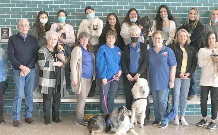 THERAPY DOGS VISIT PHS