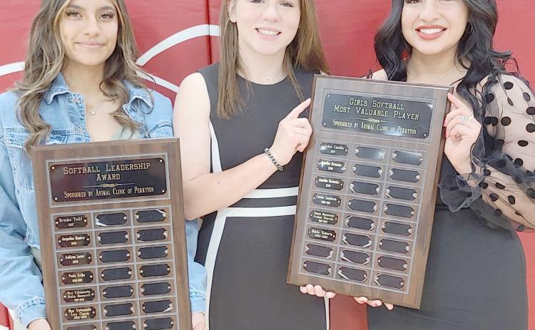 PHS SOFTBALL TEAM WINS AWARDS—