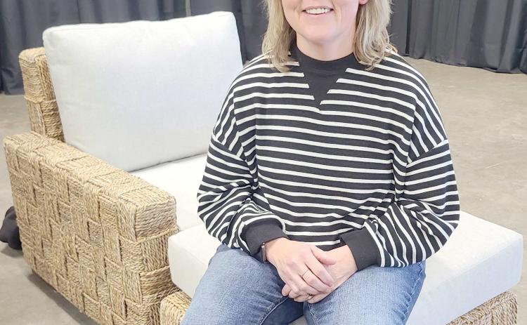 Suzanna Jarrell won the annual raffle drawing at this year’s Chamber of Commerce Banquet, held at the Ochiltree County Expo Center. Jarrell won a courtyard chair and ottoman, donated by Perryton Furniture and Window Fashions.