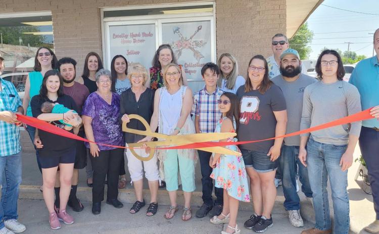 RIBBON CUTTING FOR CREATIVE COLLECTIONS BOUTIQUE