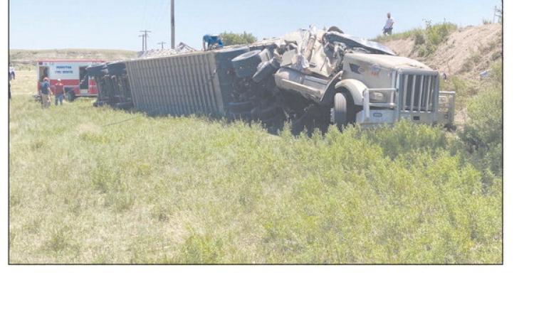 A cattle trailer driven by Jerry Richard of Scott City, Kansas overturned on Saturday morning at approximately 11:25 a.m. after failing to negotiate a curve. According to the Texas Department of Public Safety, the accident occurred about 17 miles SE of Perryton on Highway 83. The driver was uninjured; about 25 head of cattle were killed.